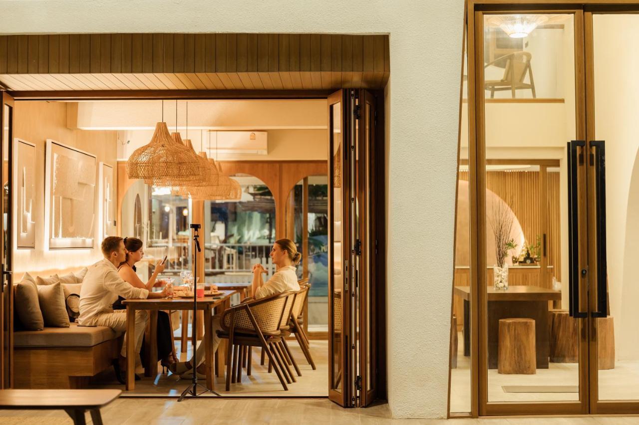 Tasana Bar And Luxury Resort Koh Larn Exterior foto