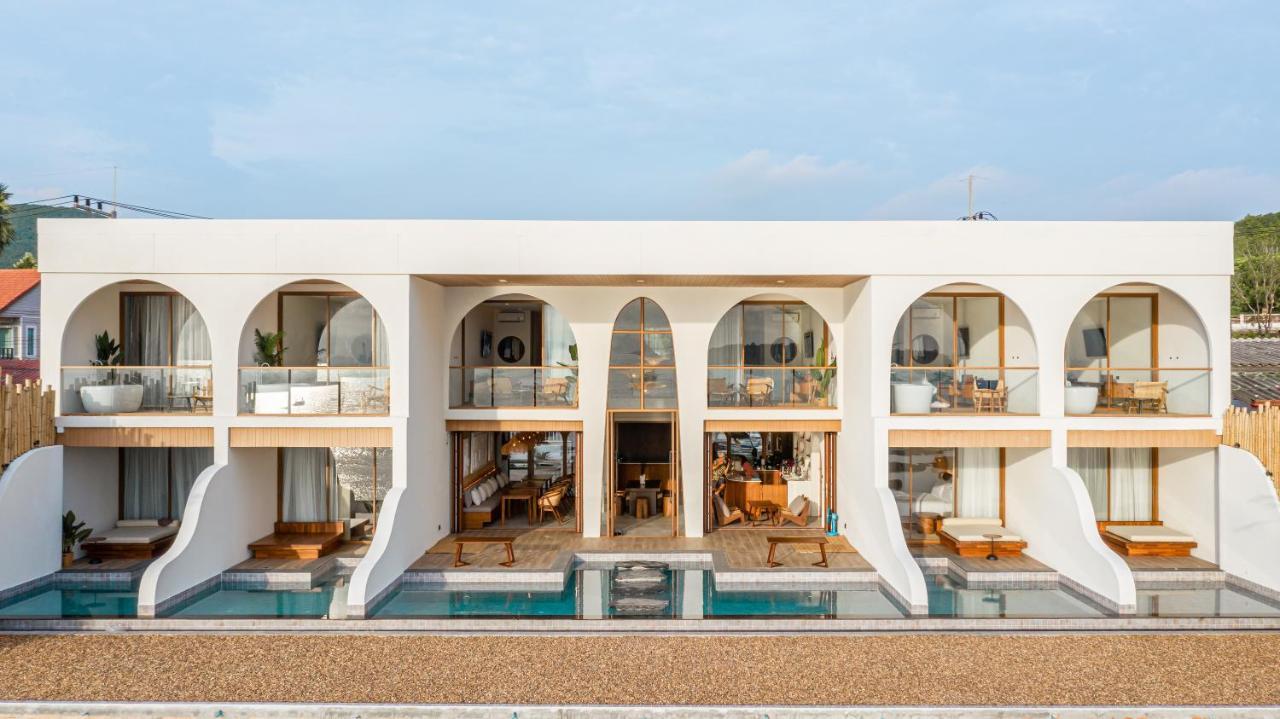 Tasana Bar And Luxury Resort Koh Larn Exterior foto