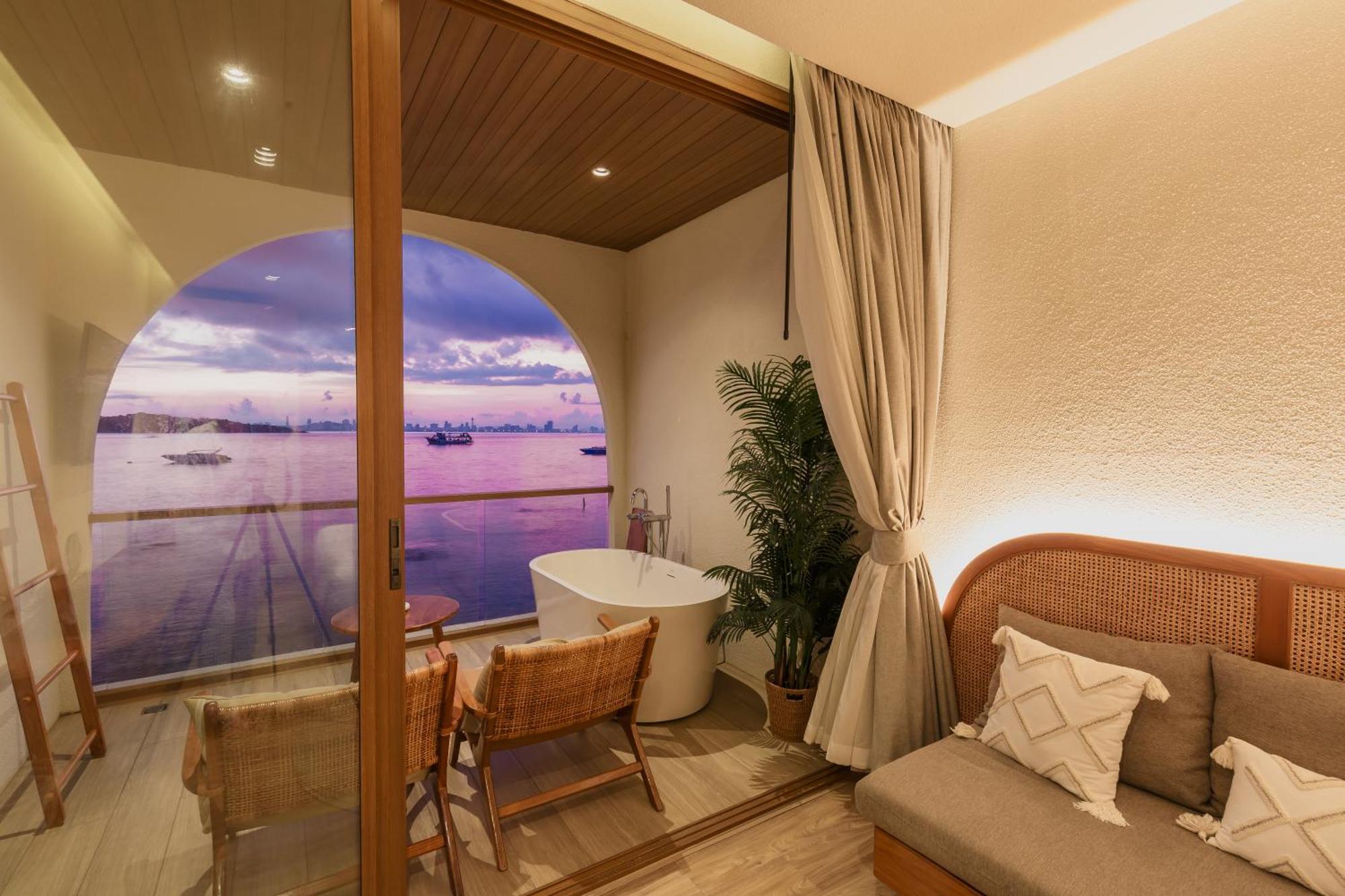 Tasana Bar And Luxury Resort Koh Larn Exterior foto
