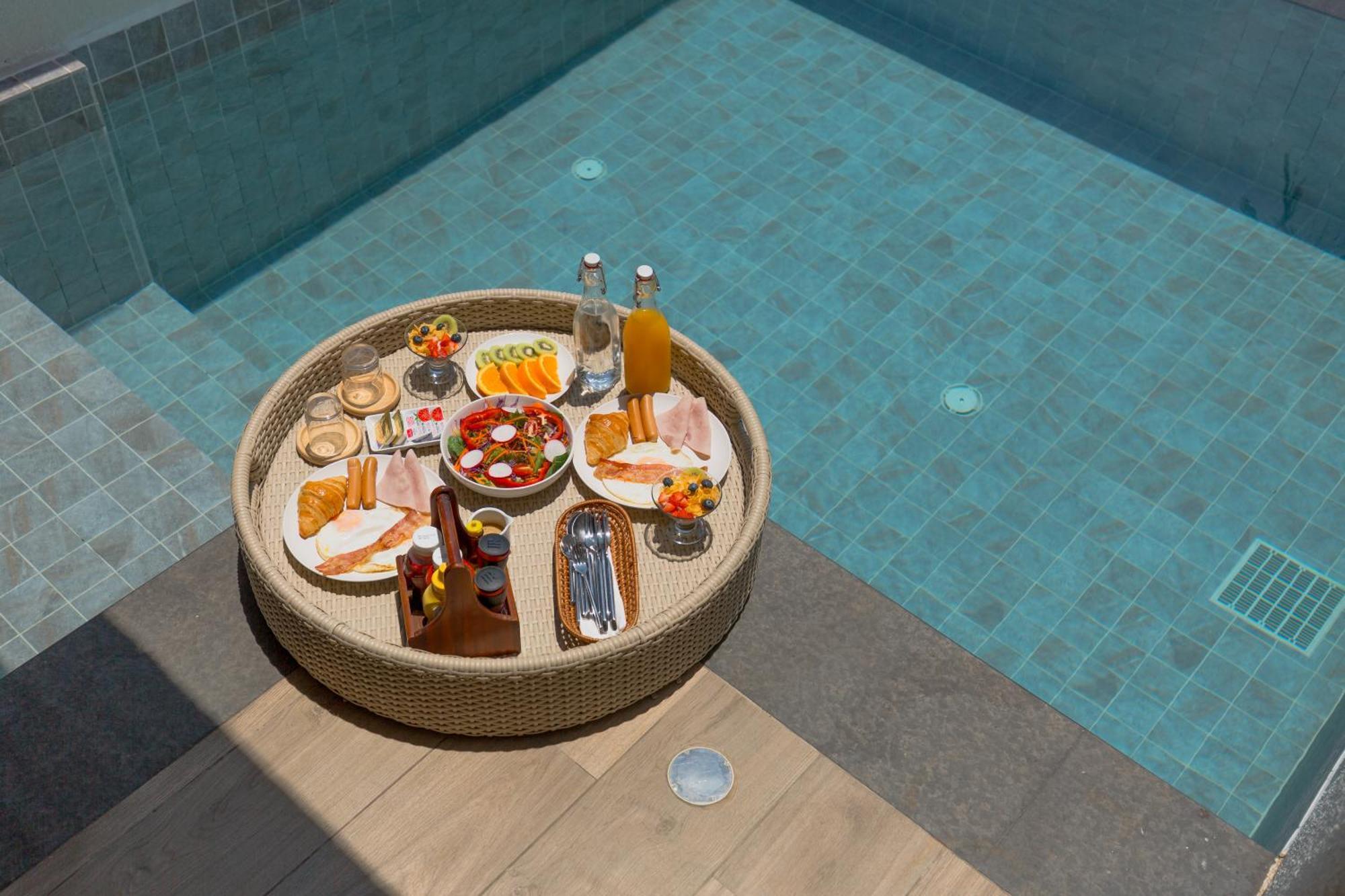 Tasana Bar And Luxury Resort Koh Larn Exterior foto